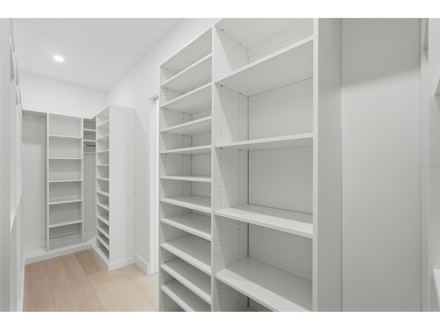 321 2nd Street N Saint Petersburg FL 33701 TB8489207 image26