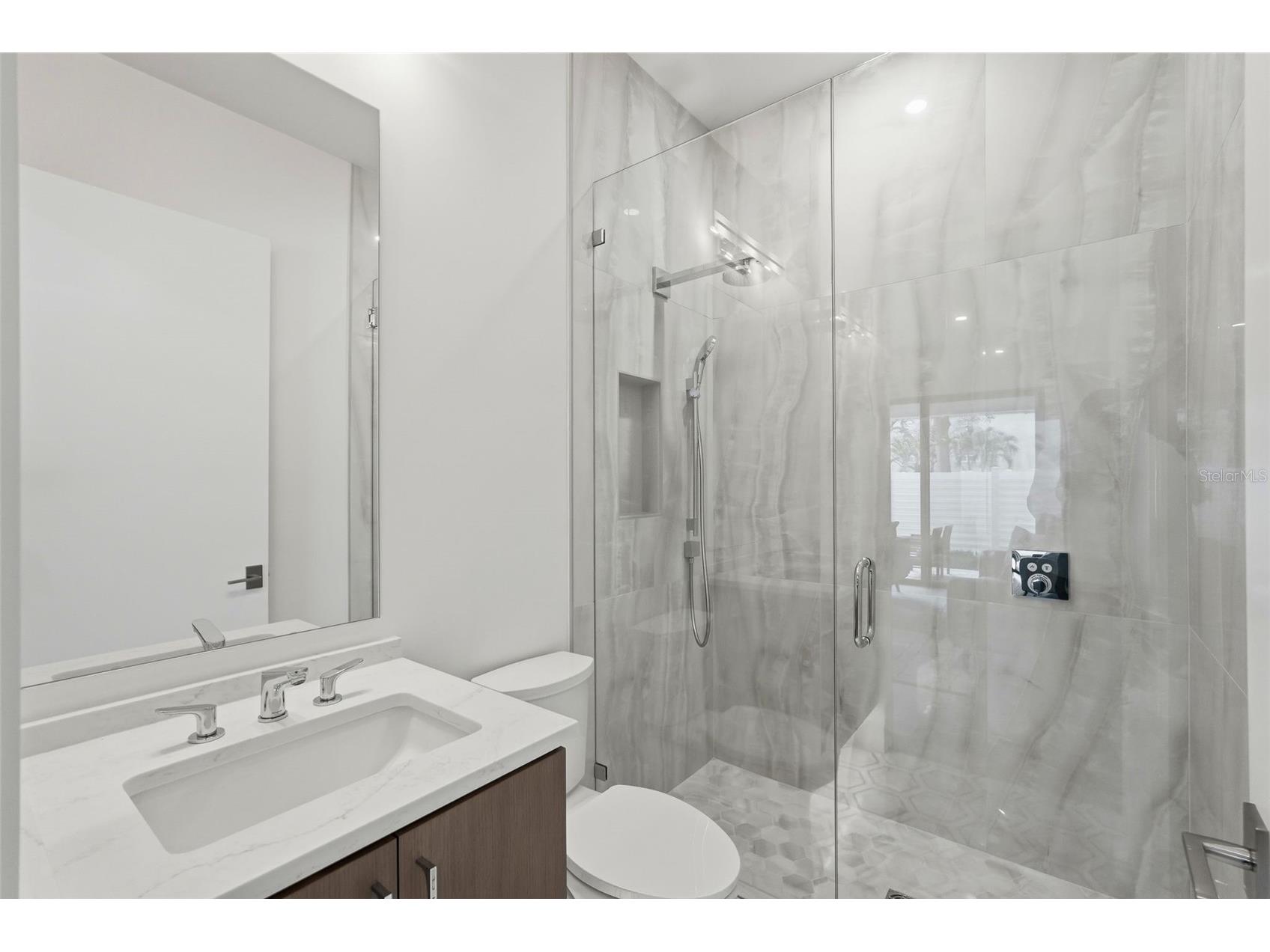 321 2nd Street N Saint Petersburg FL 33701 TB8489207 image36