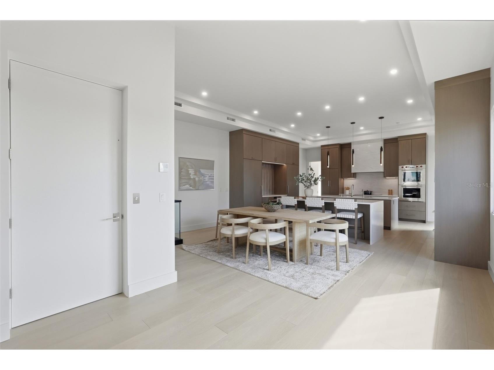 321 2nd Street N Saint Petersburg FL 33701 TB8489207 image7