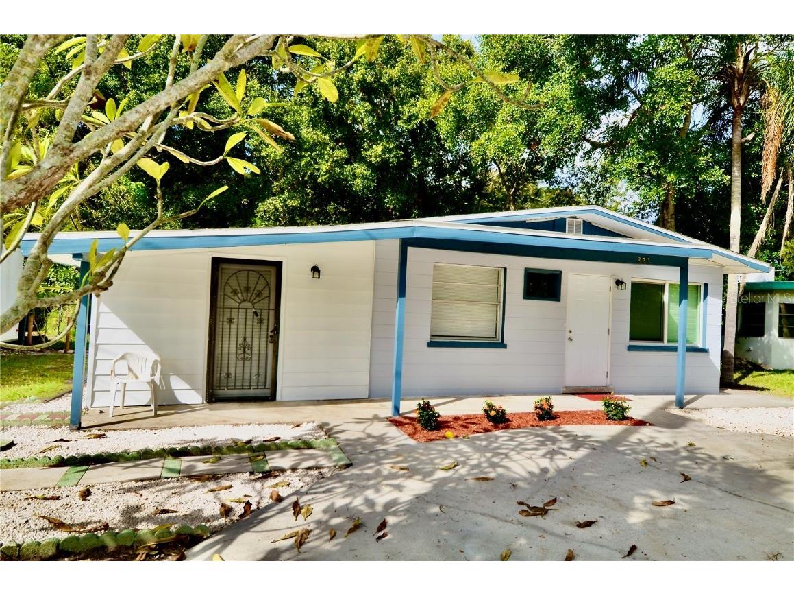 321 40th Street Court NW Bradenton FL 34209 A4521871 image1