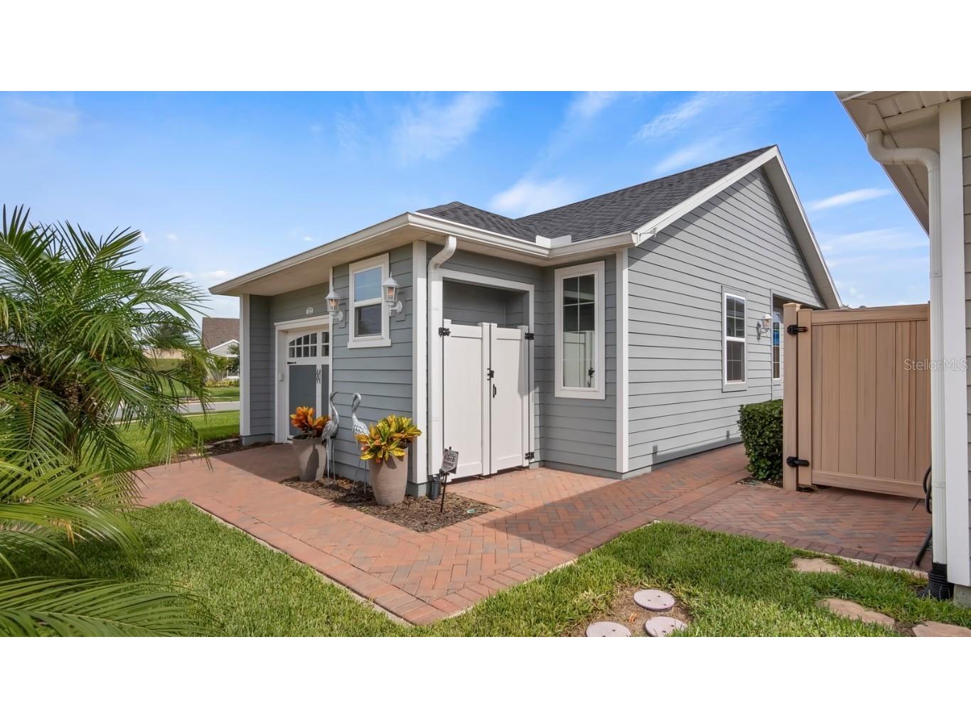 321 Alcove Drive Groveland FL 34736 G5070360 image1