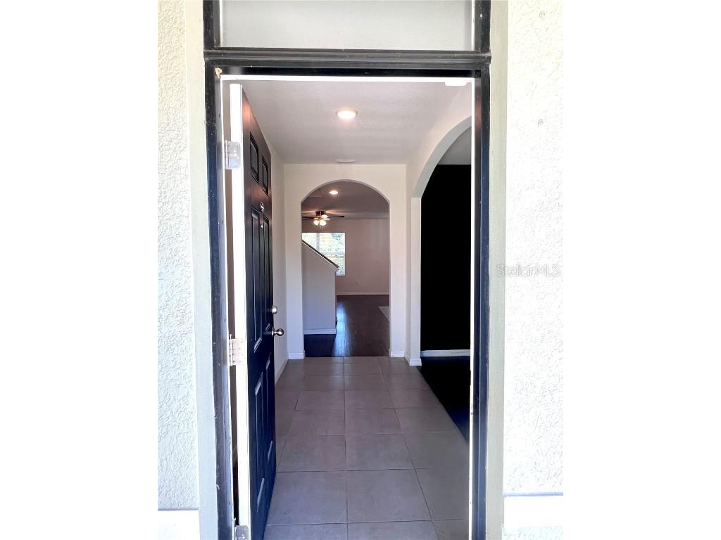 321 Blue Point Drive Ruskin FL 33570 TB8453297 image2