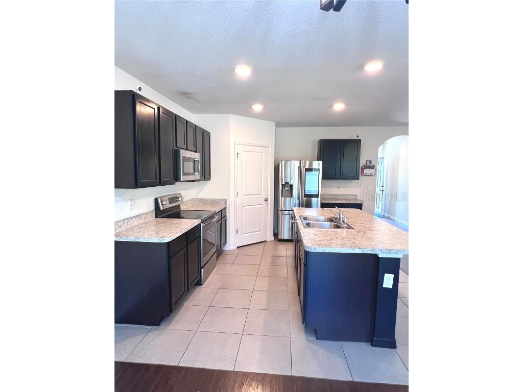 321 Blue Point Drive Ruskin FL 33570 TB8453297 image6