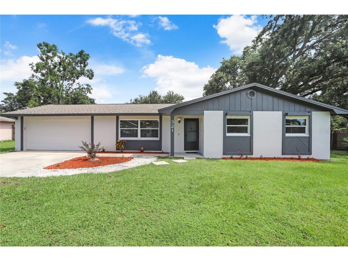 321 Greenwoods Lane Lakeland FL 33813 T3457892 image1