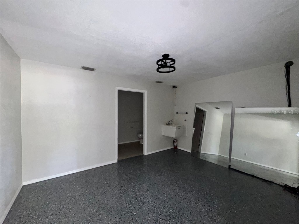 321 N Safford Avenue Tarpon Springs FL 34689 TB8441270 image10