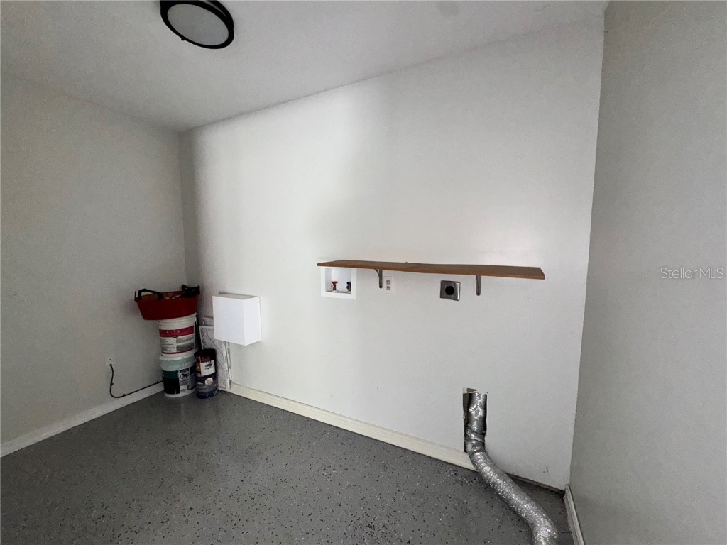 321 N Safford Avenue Tarpon Springs FL 34689 TB8441270 image7