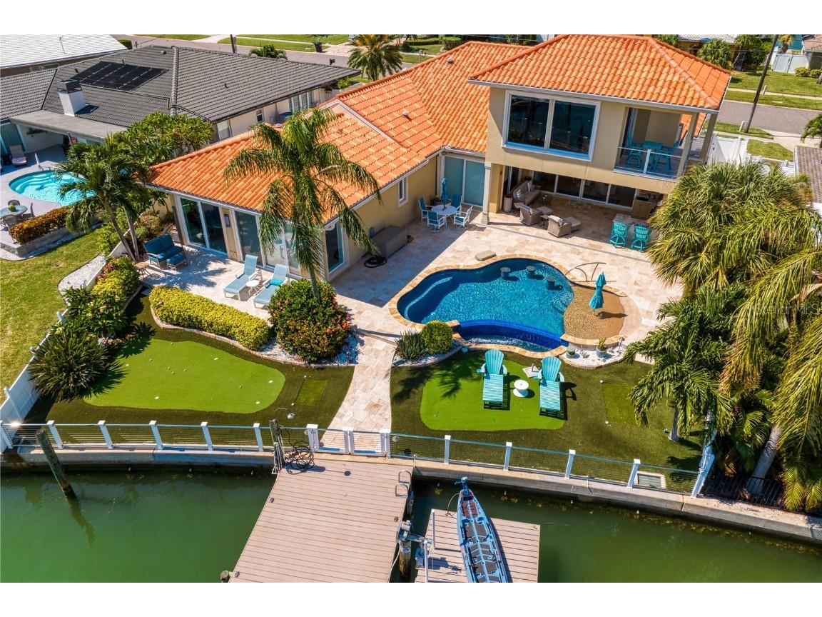 321 Palm Island SE Clearwater FL 33767 U8213240 image1