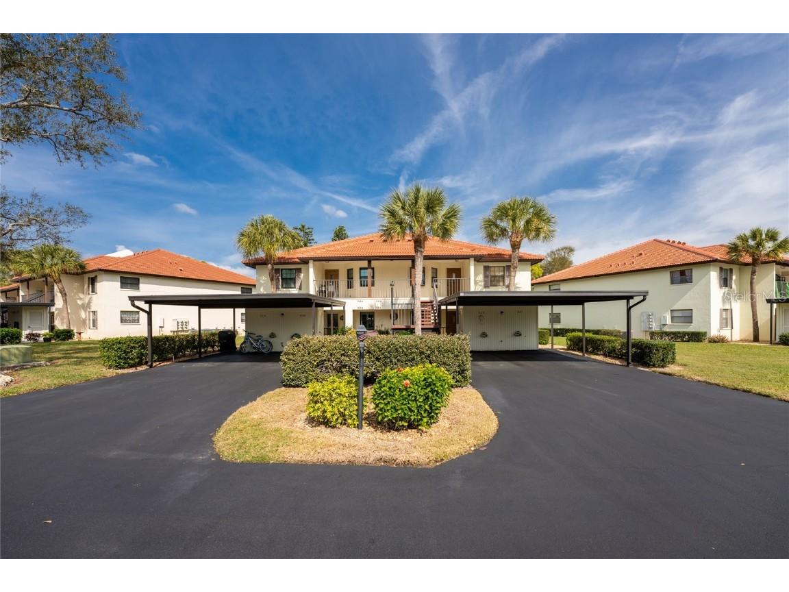 321 Pine Hollow Circle #321 Englewood FL 34223 D6135324 image1