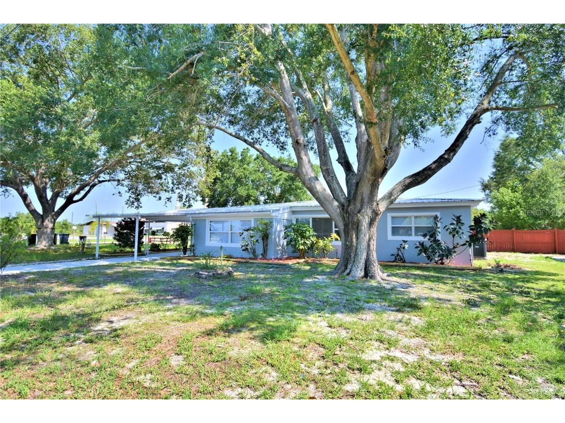 321 Raymond Avenue Frostproof FL 33843 A4572929 image1