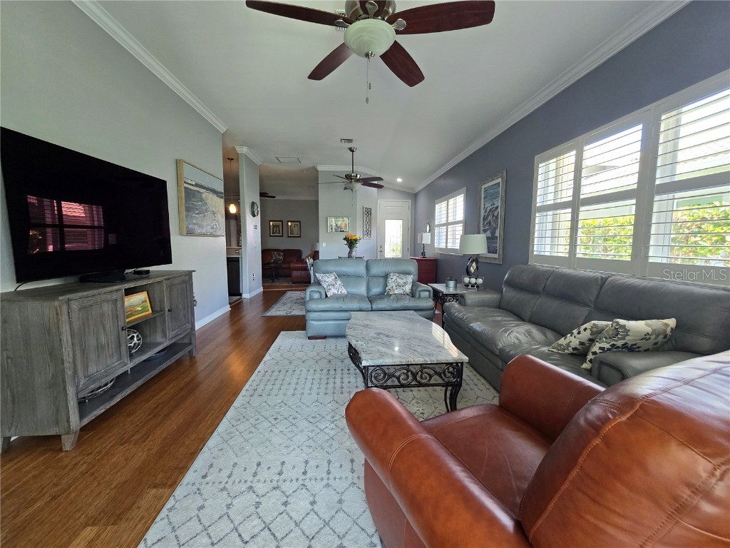 321 Reclinata Circle Venice FL 34292 A4644355 image9