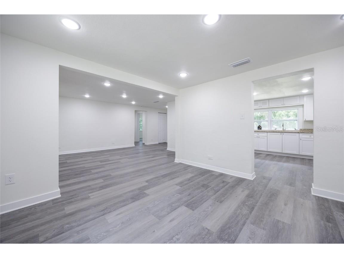 321 SE 3rd Street Chiefland FL 32626 TB8417963 image8