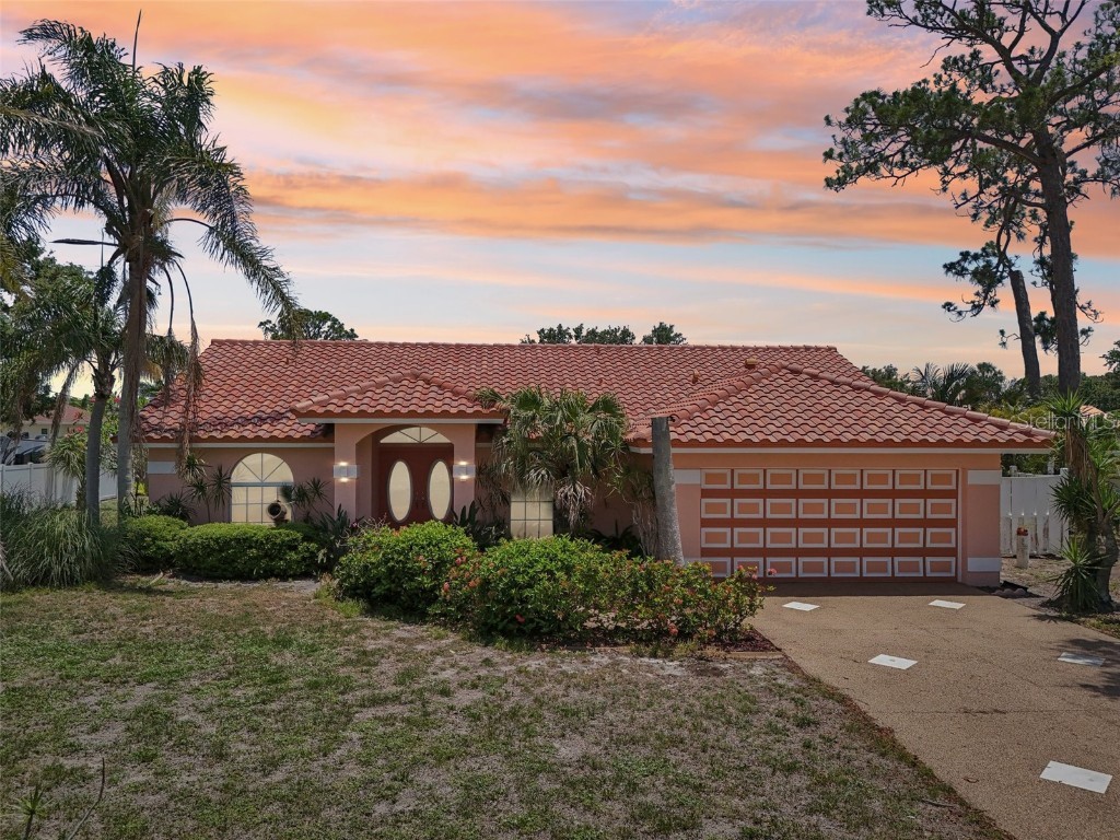 321 Sorrento Drive Osprey FL 34229 A4653185 image1