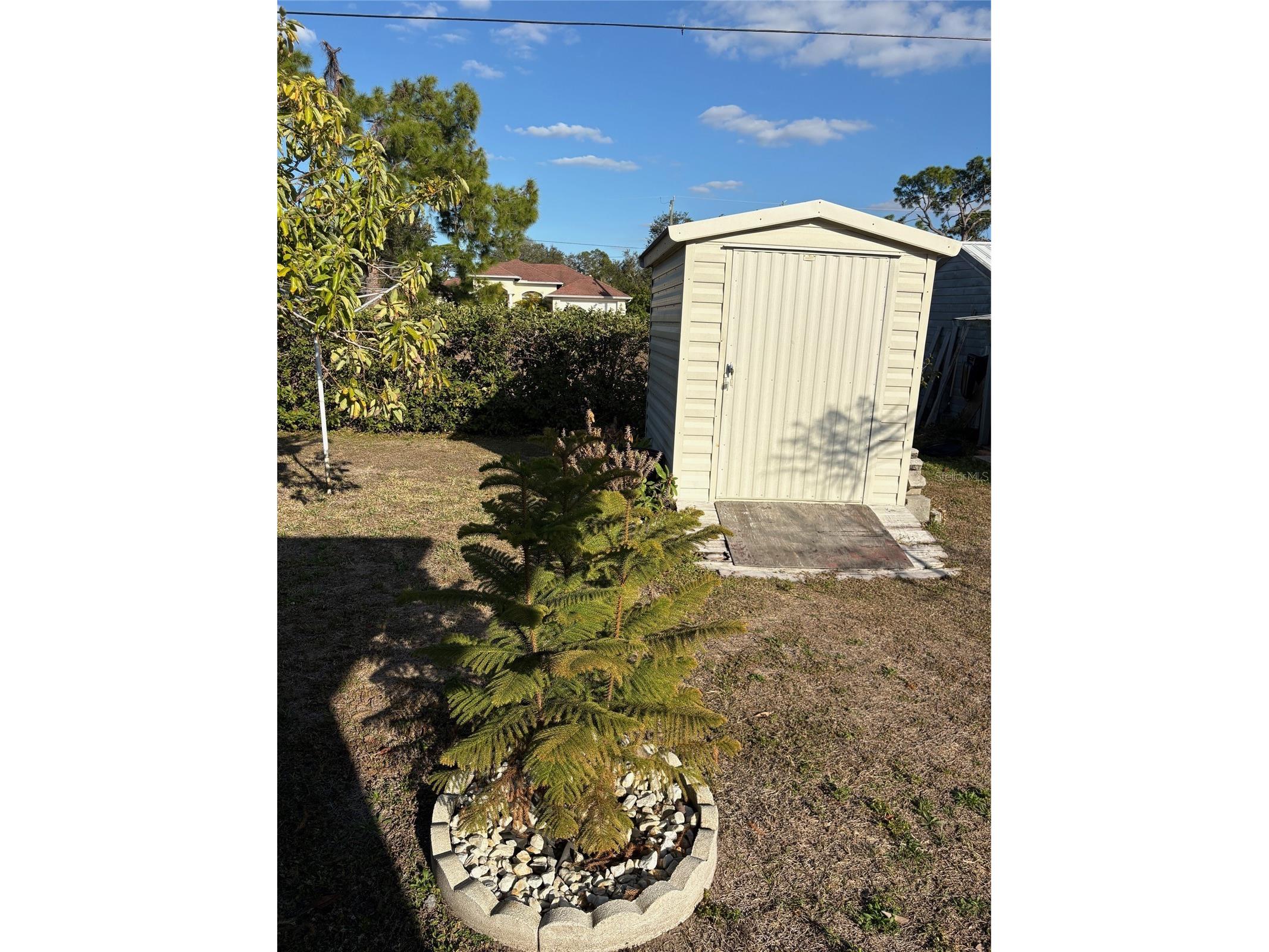 321 Venetia Avenue North Port FL 34287 C7522207 image14