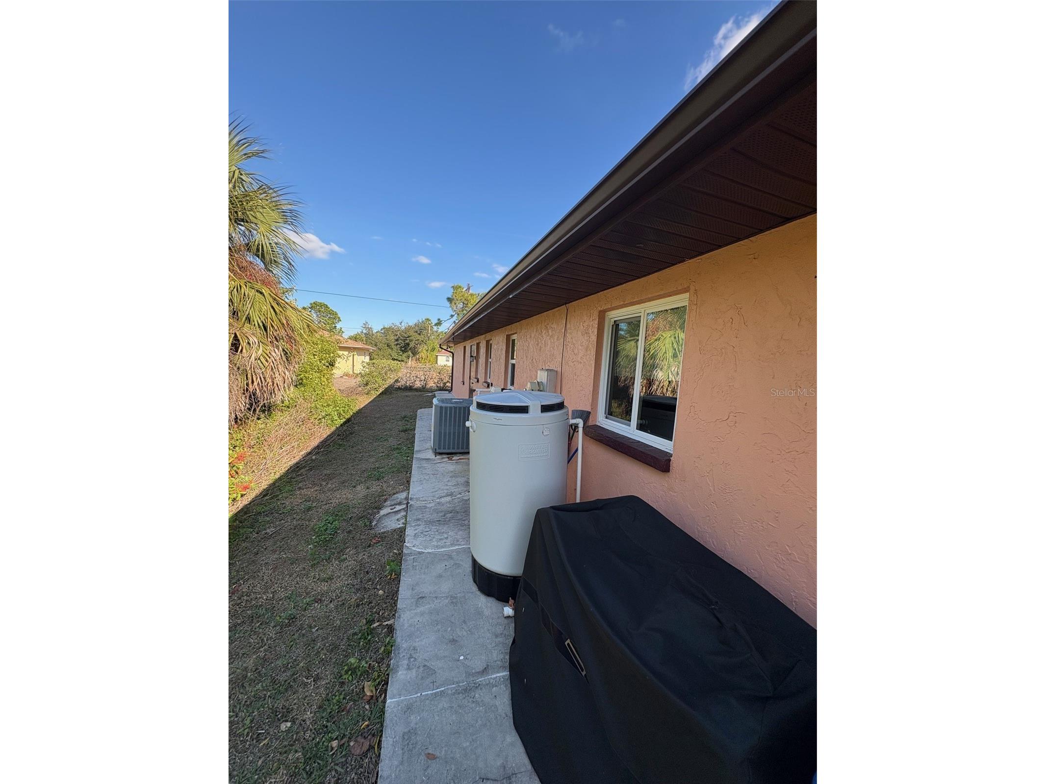 321 Venetia Avenue North Port FL 34287 C7522207 image4