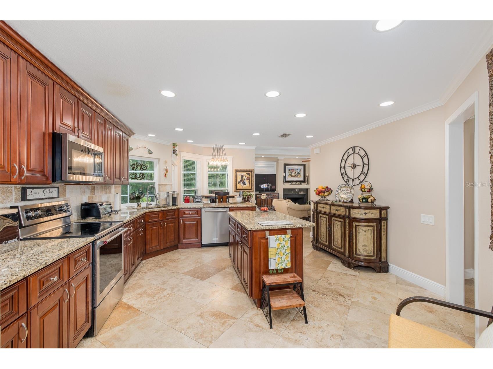321 Waterford Circle E Tarpon Springs FL 34688 W7886163 image27