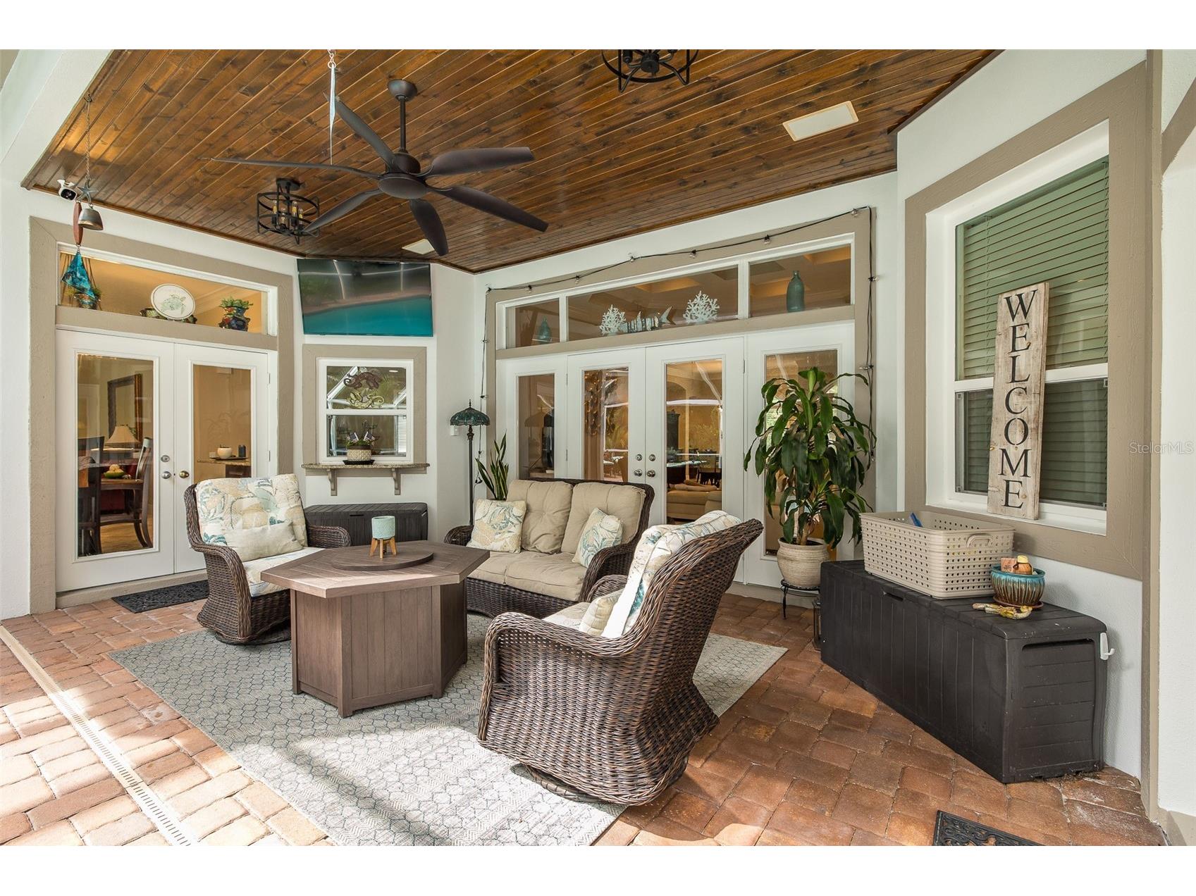 321 Waterford Circle E Tarpon Springs FL 34688 W7886163 image3