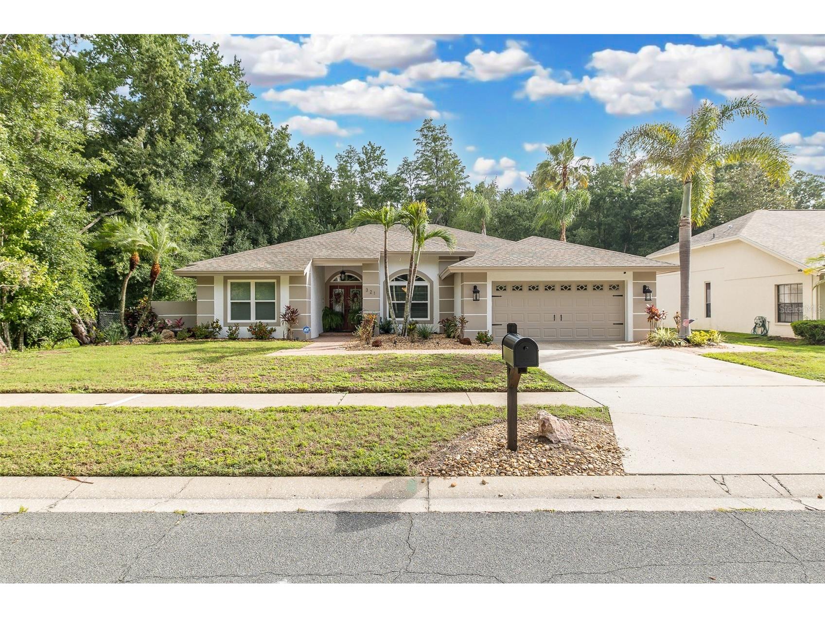 321 Waterford Circle E Tarpon Springs FL 34688 W7886163 image73