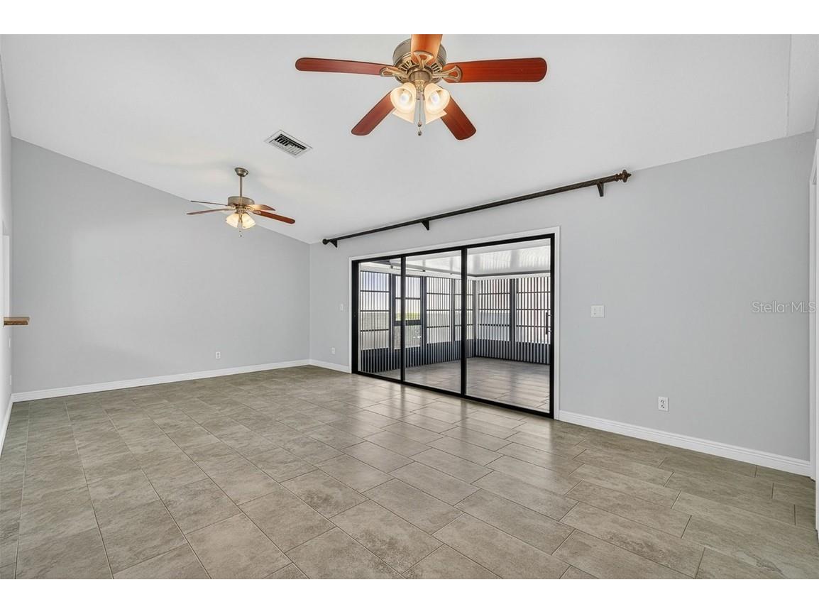 321 Windrush Loop Tarpon Springs FL 34689 TB8439864 image15