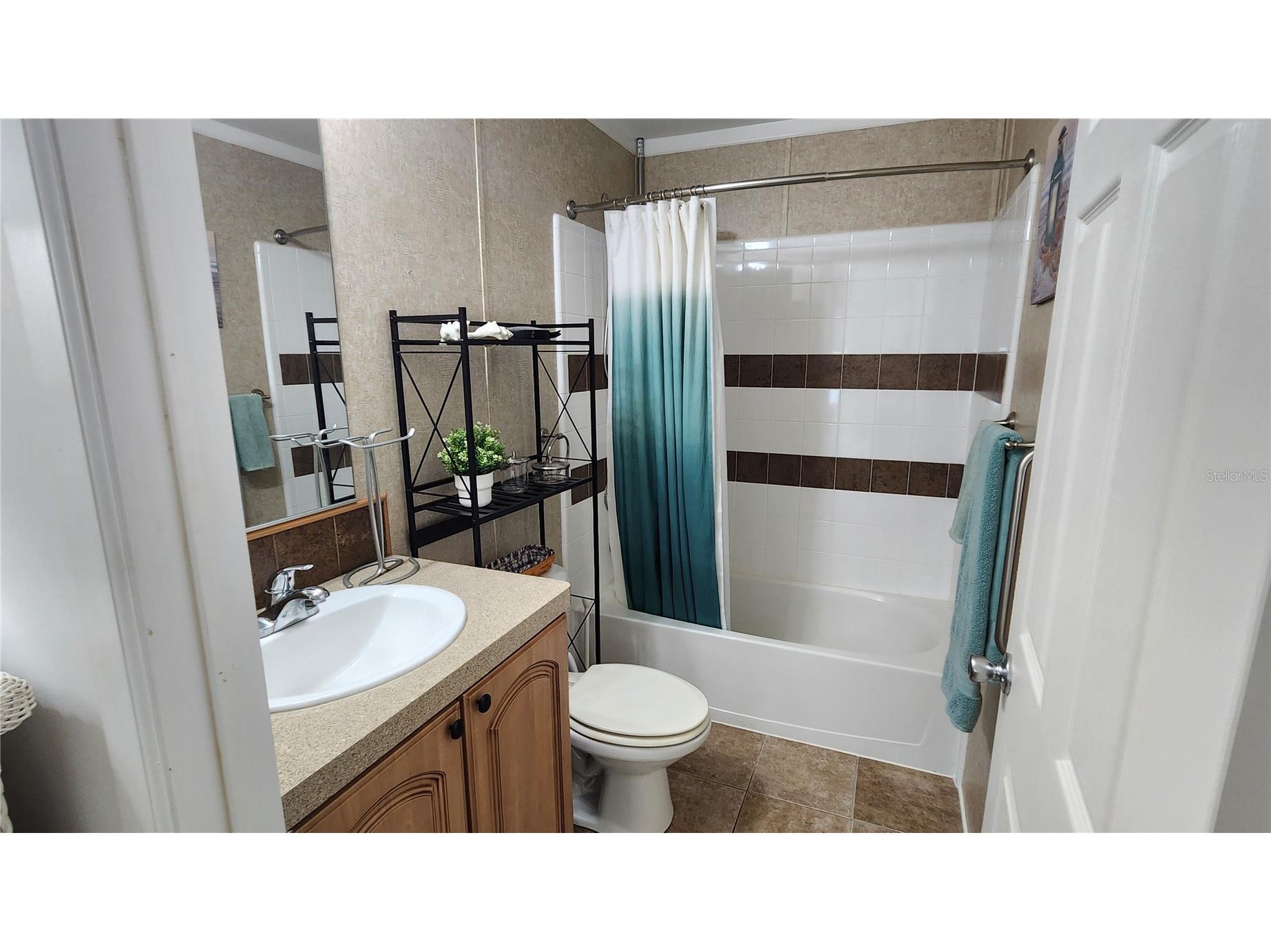 3210 Ash Terrace Sarasota FL 34237 A4669714 image23