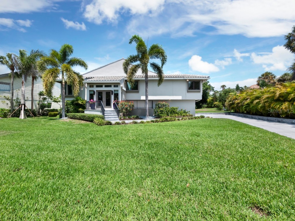3210 Bayou Sound Longboat Key FL 34228 A4568429 image1
