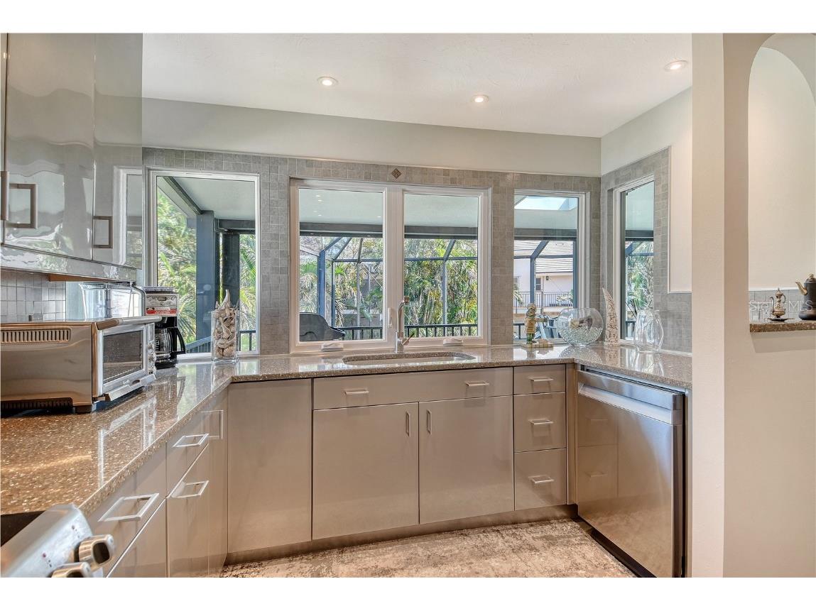 3210 Bayou Sound Longboat Key FL 34228 - GULF OF MEXICO A4658086 image12