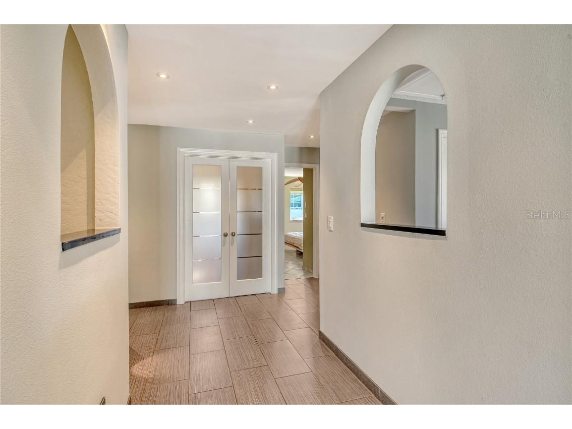 3210 Bayou Sound Longboat Key FL 34228 - GULF OF MEXICO A4658086 image17