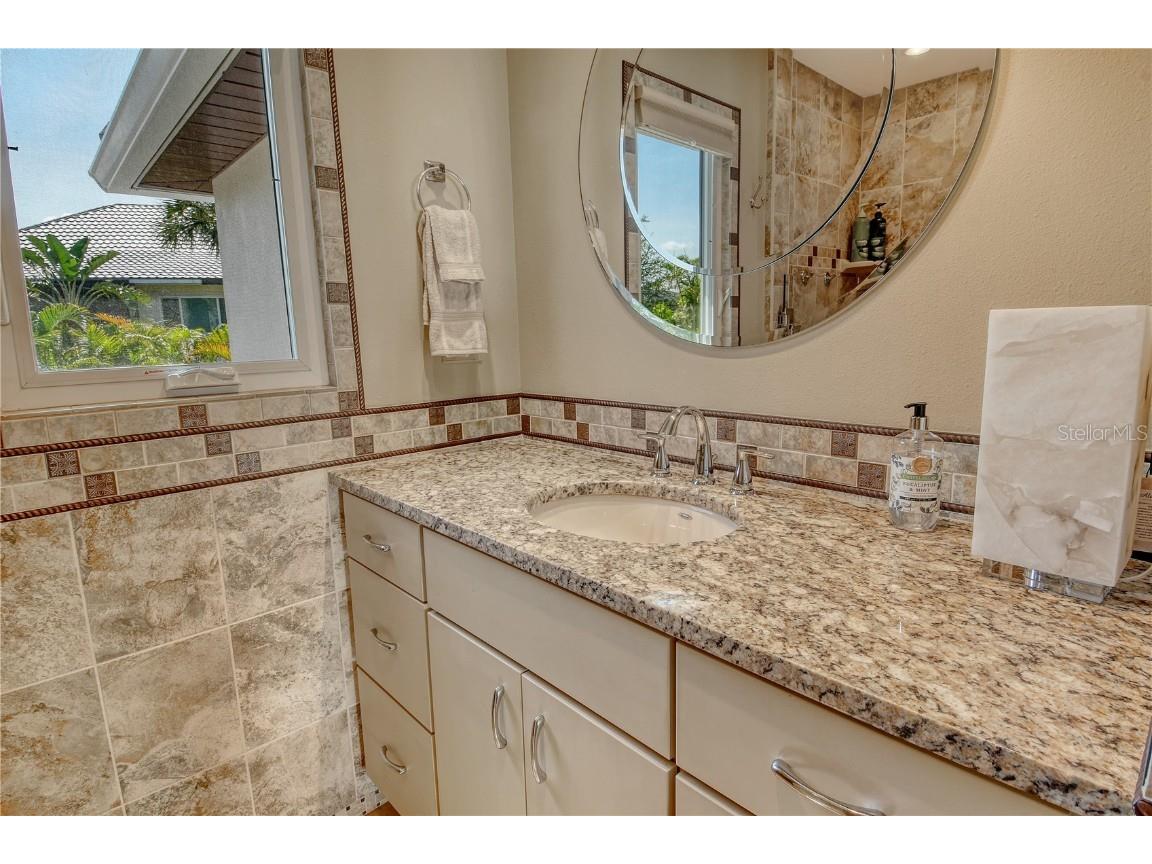 3210 Bayou Sound Longboat Key FL 34228 - GULF OF MEXICO A4658086 image22