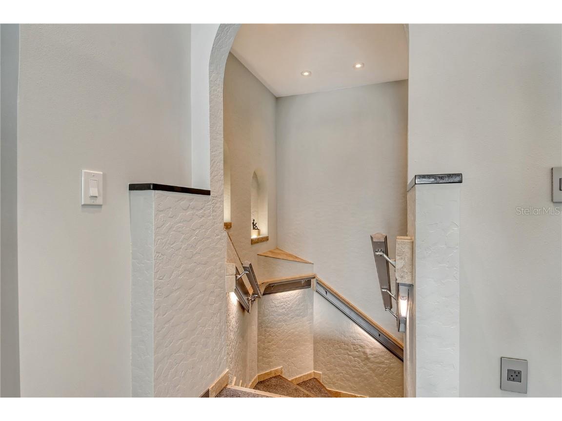 3210 Bayou Sound Longboat Key FL 34228 - GULF OF MEXICO A4658086 image24