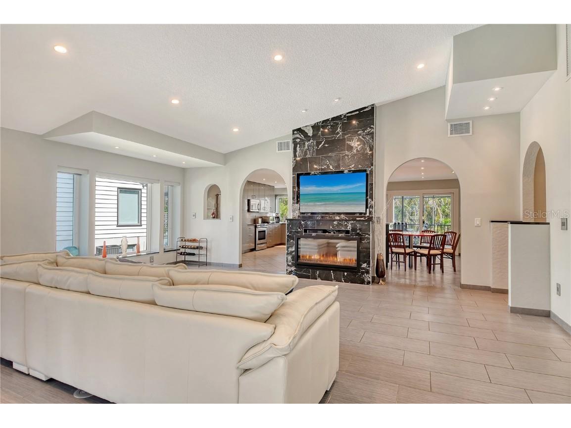 3210 Bayou Sound Longboat Key FL 34228 - GULF OF MEXICO A4658086 image6