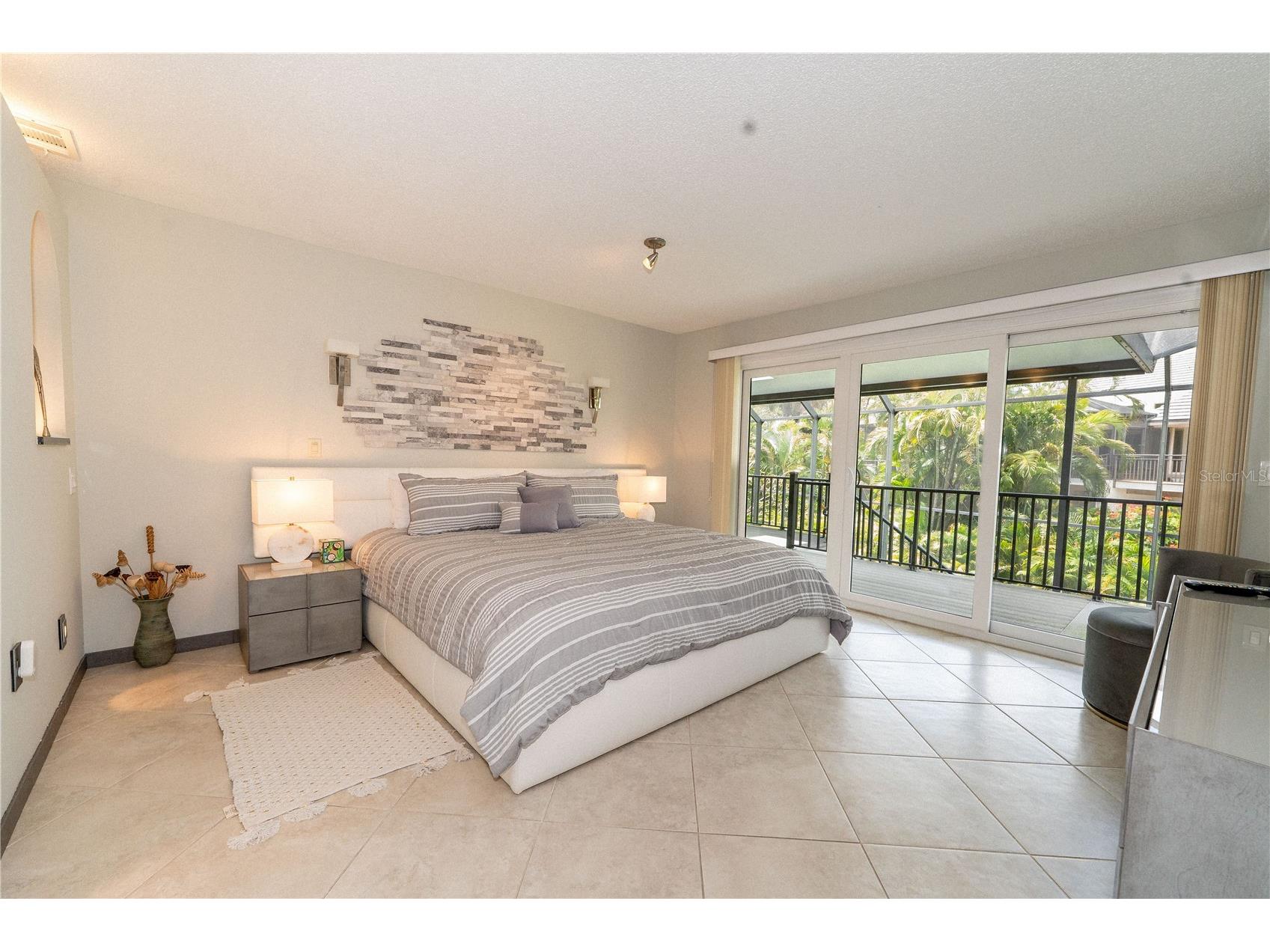 3210 Bayou Sound Longboat Key FL 34228 - GULF OF MEXICO A4693846 image15