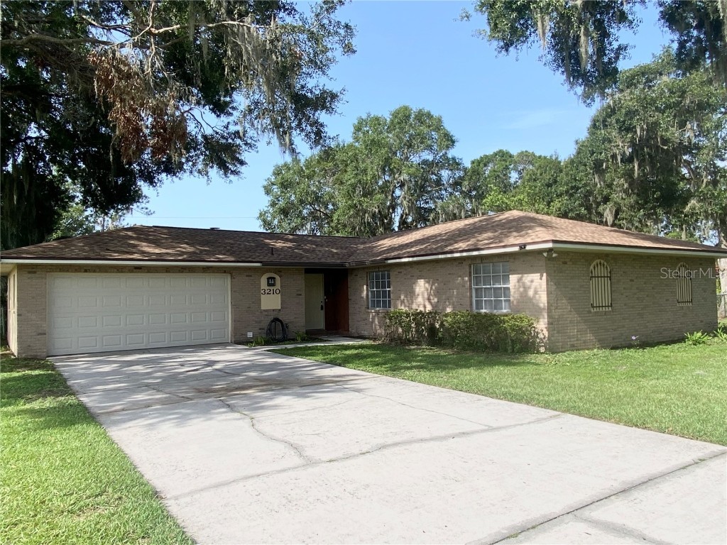 3210 Flamingo Lane Mulberry FL 33860 L4938553 image1