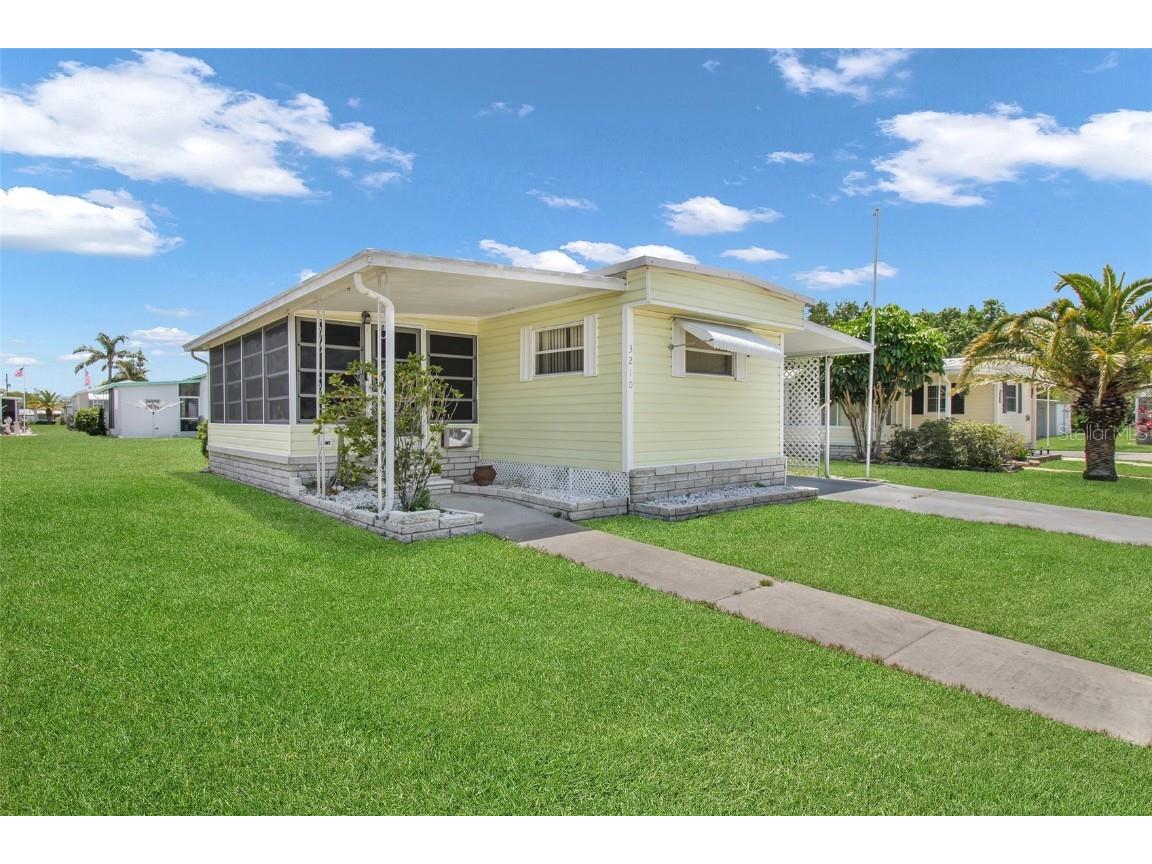 3210 Hampshire Drive Holiday FL 34690 TB8387062 image1
