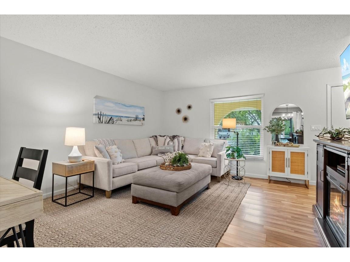 3210 Wood Street Sarasota FL 34237 A4564469 image11