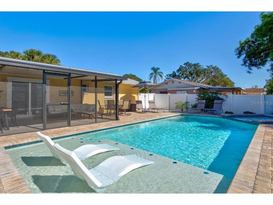 3210 Wood Street Sarasota FL 34237 A4564469 image23