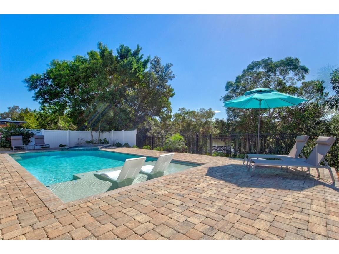 3210 Wood Street Sarasota FL 34237 A4564469 image25