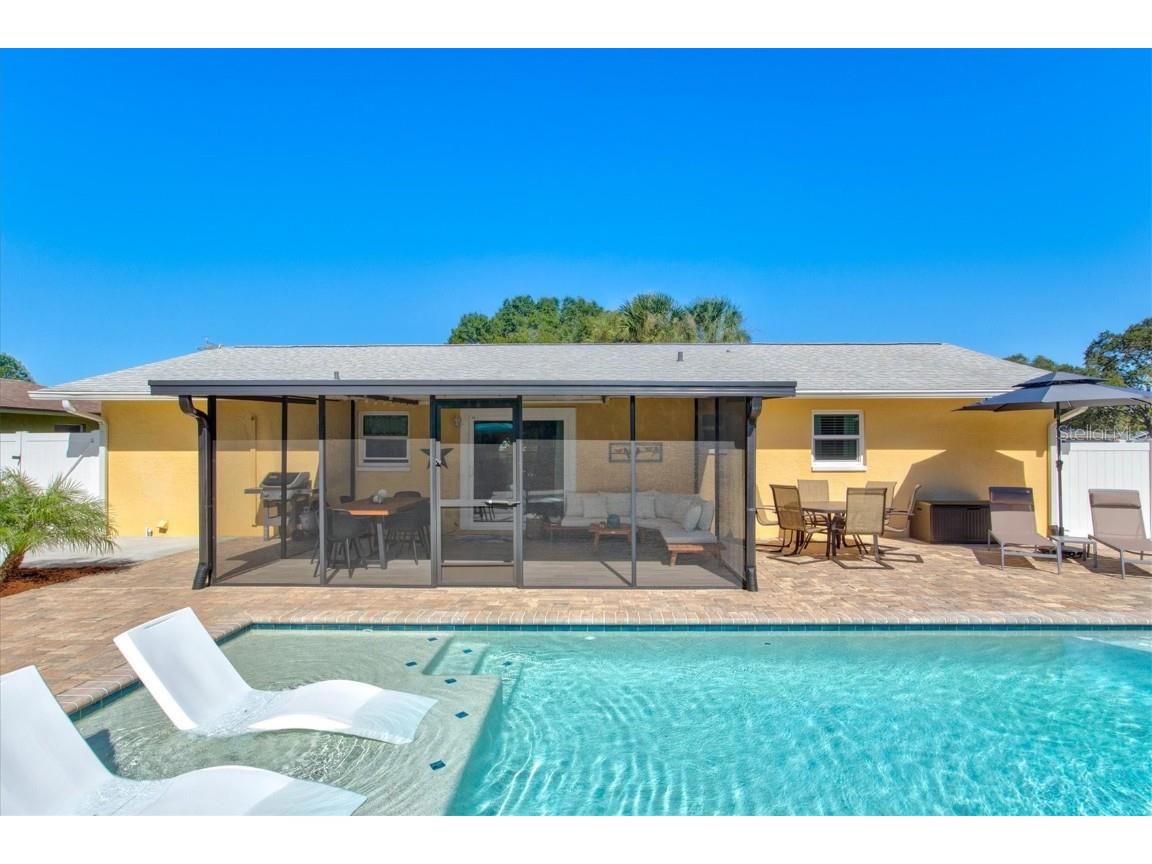 3210 Wood Street Sarasota FL 34237 A4564469 image26