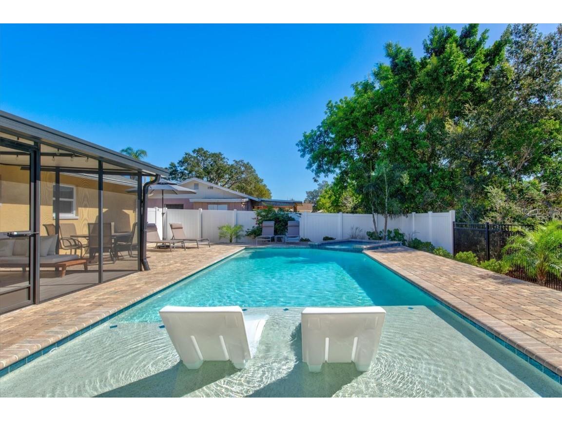 3210 Wood Street Sarasota FL 34237 A4564469 image3