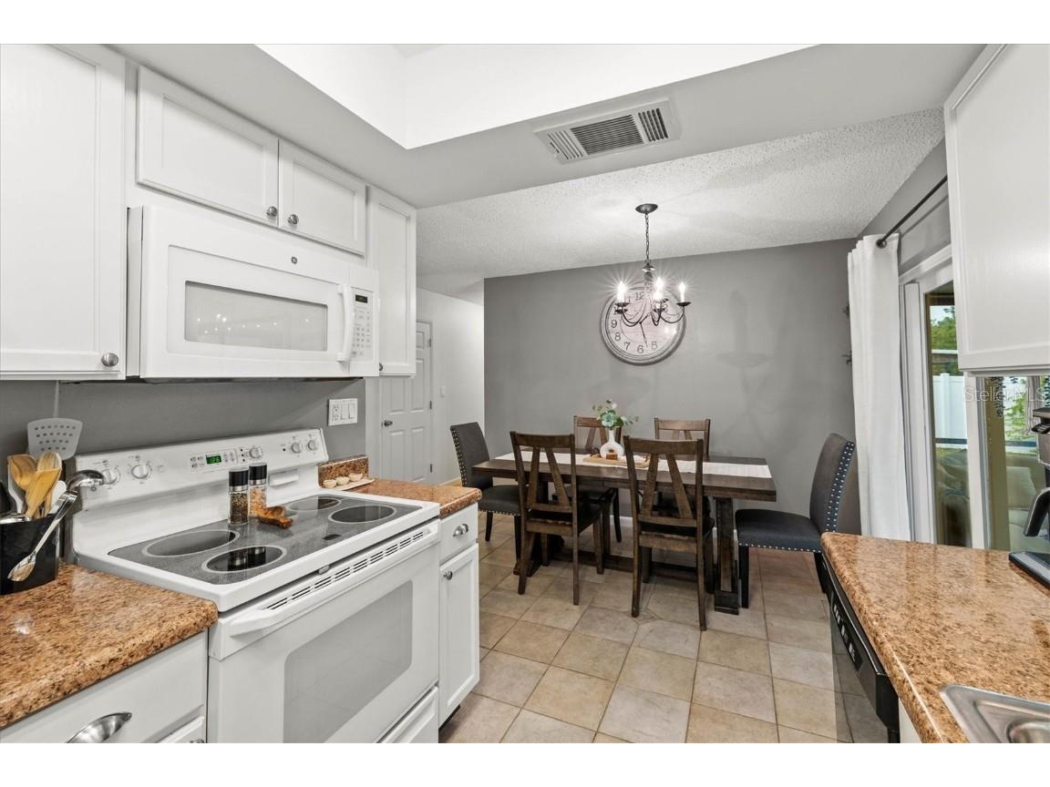 3210 Wood Street Sarasota FL 34237 A4564469 image34