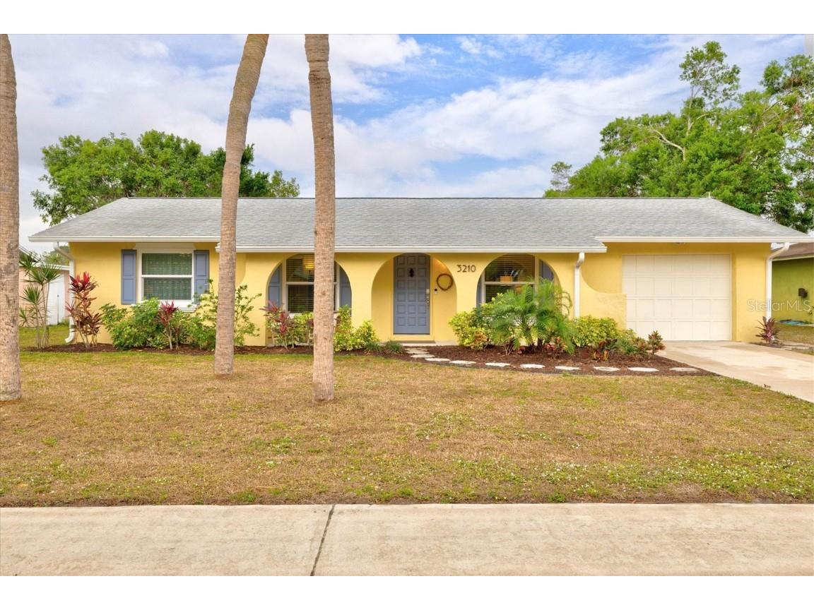 3210 Wood Street Sarasota FL 34237 A4564469 image72