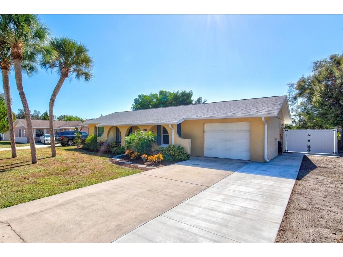 3210 Wood Street Sarasota FL 34237 A4564469 image73