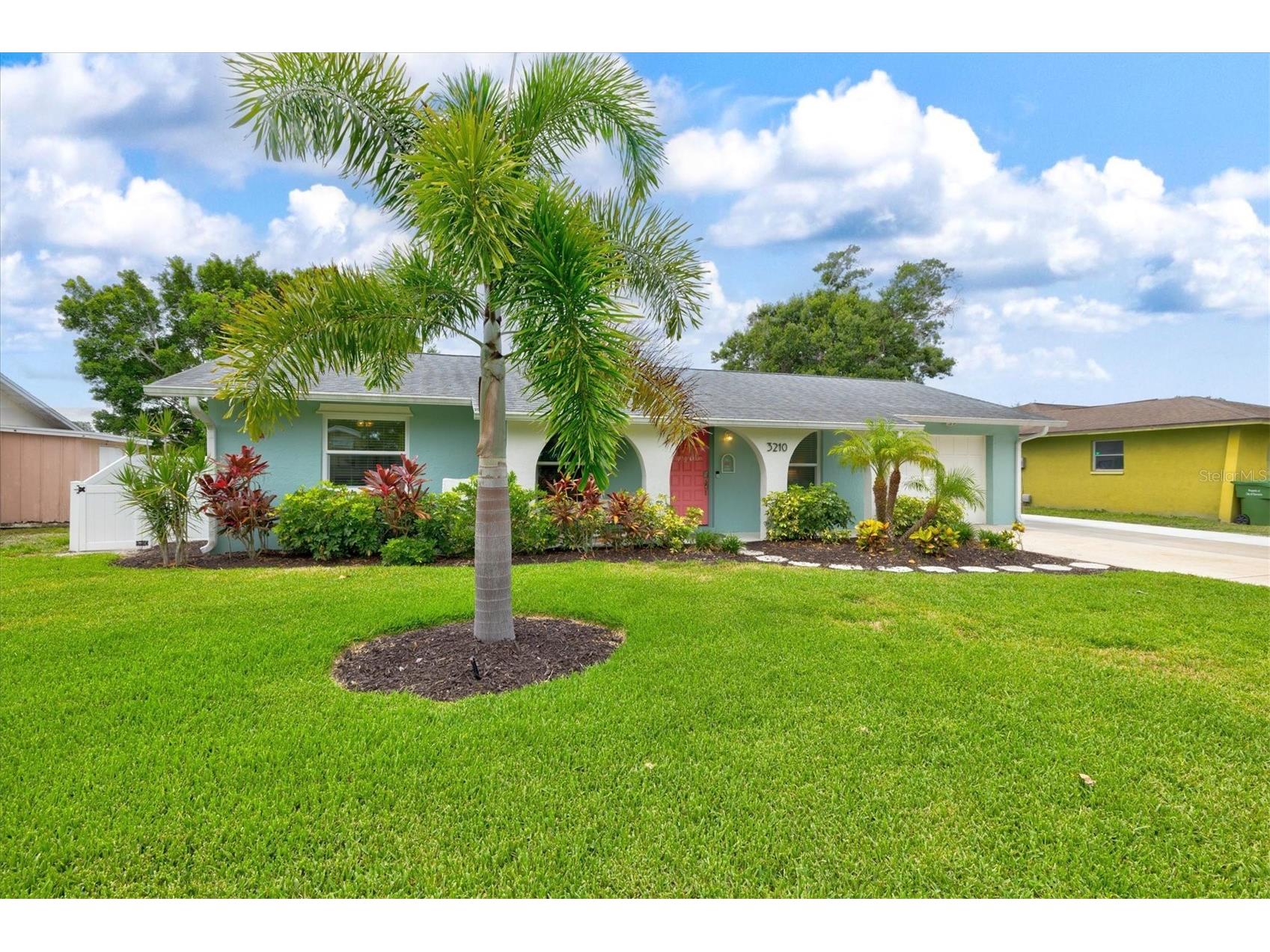 3210 Wood Street Sarasota FL 34237 A4564469 image1
