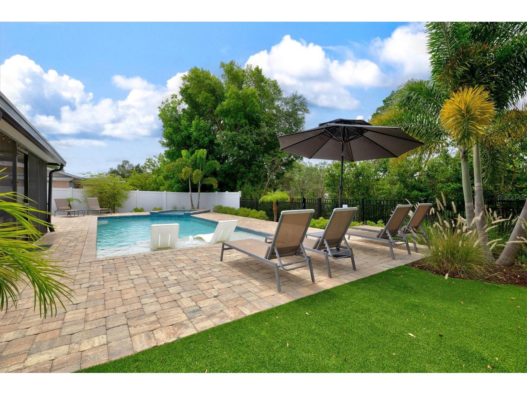 3210 Wood Street Sarasota FL 34237 A4564469 image36