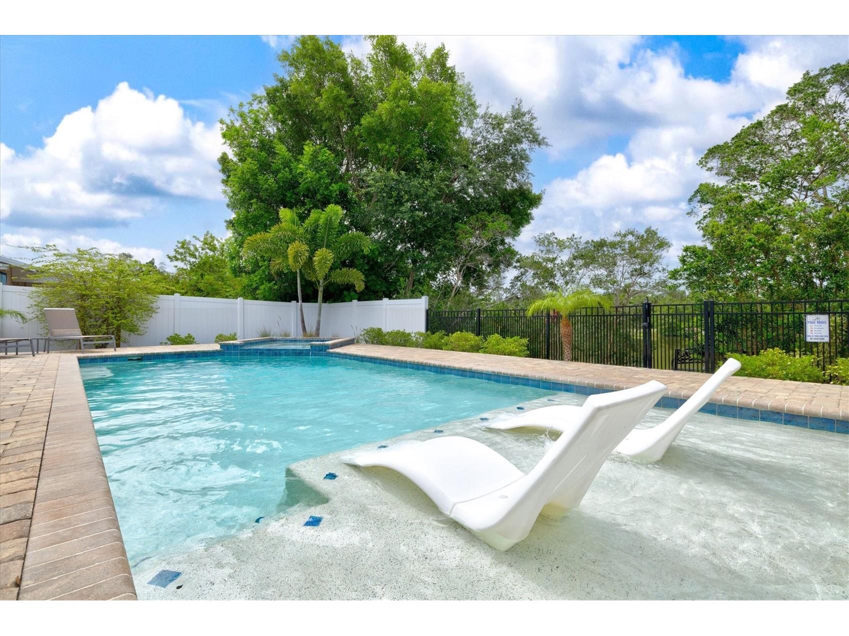 3210 Wood Street Sarasota FL 34237 A4564469 image39
