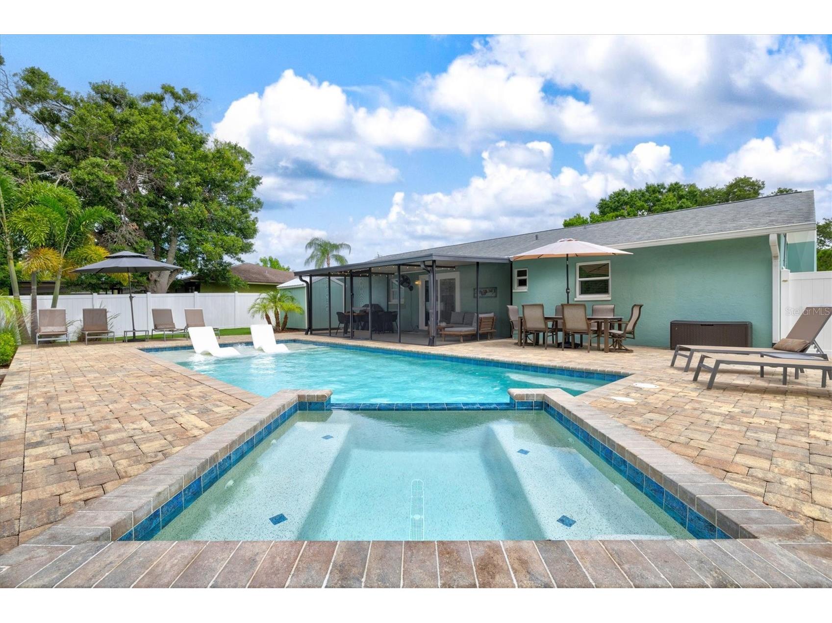 3210 Wood Street Sarasota FL 34237 A4564469 image49