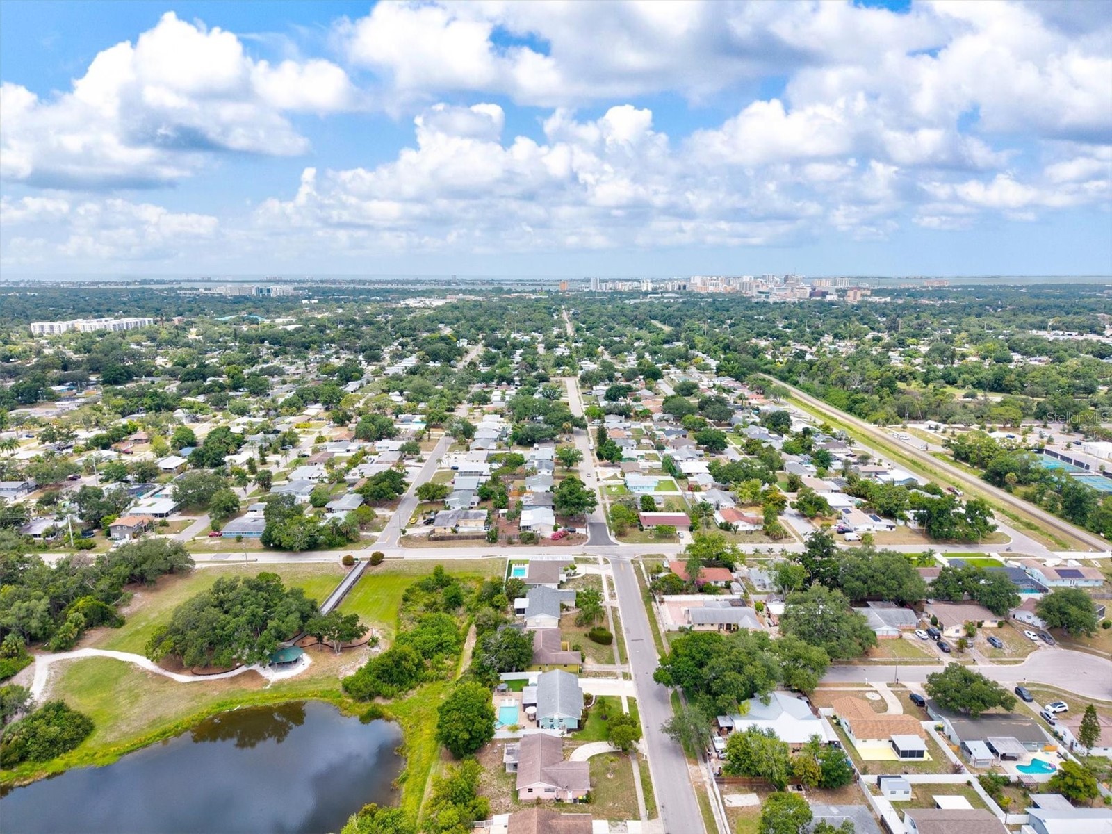 3210 Wood Street Sarasota FL 34237 A4564469 image60