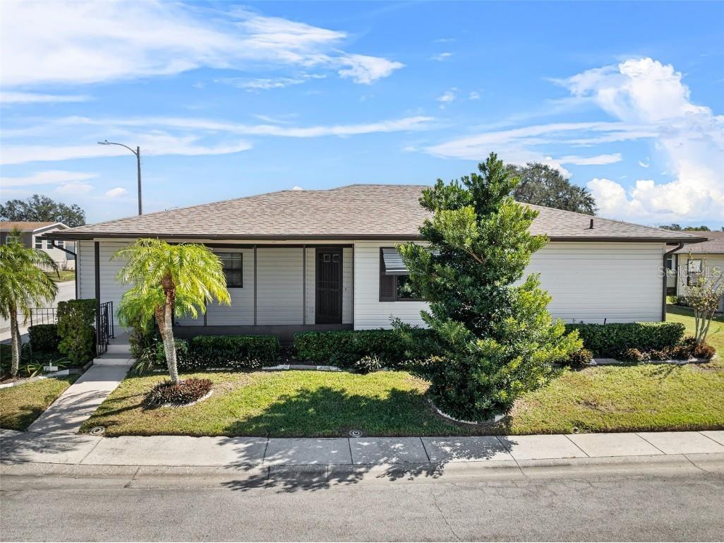 3211 Bear Creek Lane Lakeland FL 33810 L4948492 image1