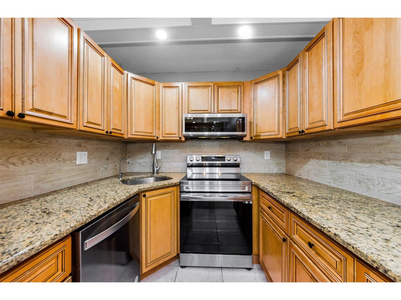 3211 Lake Pine Way E #H1 Tarpon Springs FL 34688 TB8432052 image10