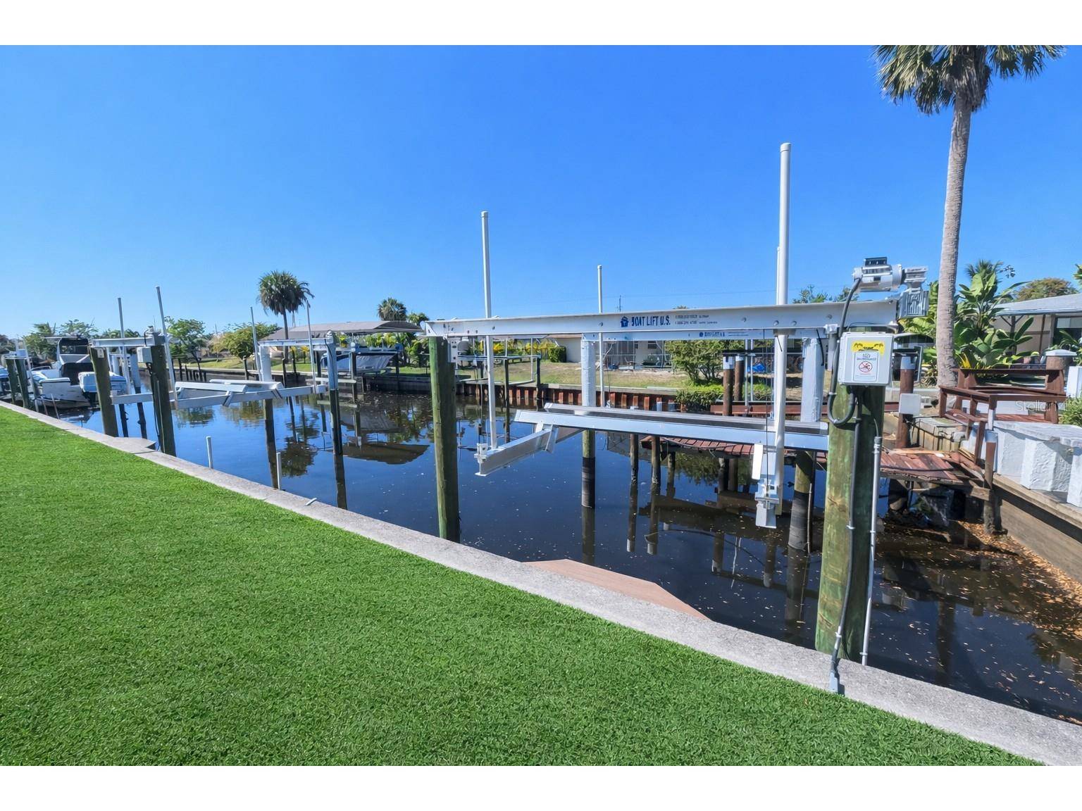 3211 Riverside Drive Punta Gorda FL 33950 C7522368 image2