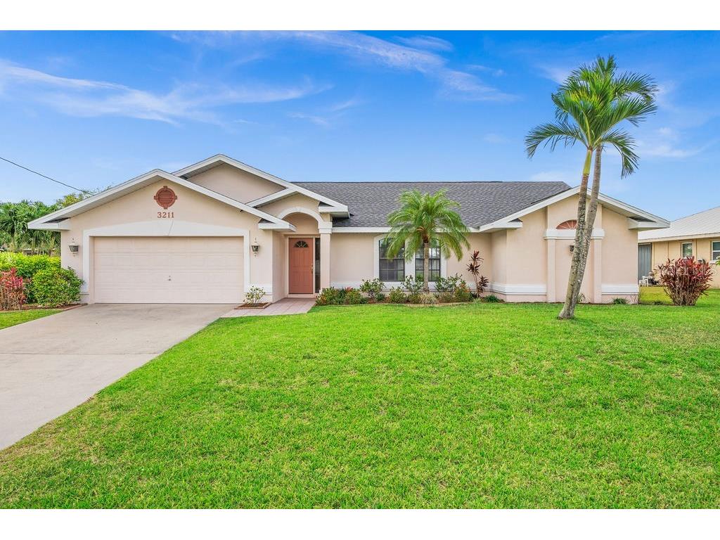 3211 SW 2nd Avenue Cape Coral FL 33914 - LOTUS CANAL C7476418 image1