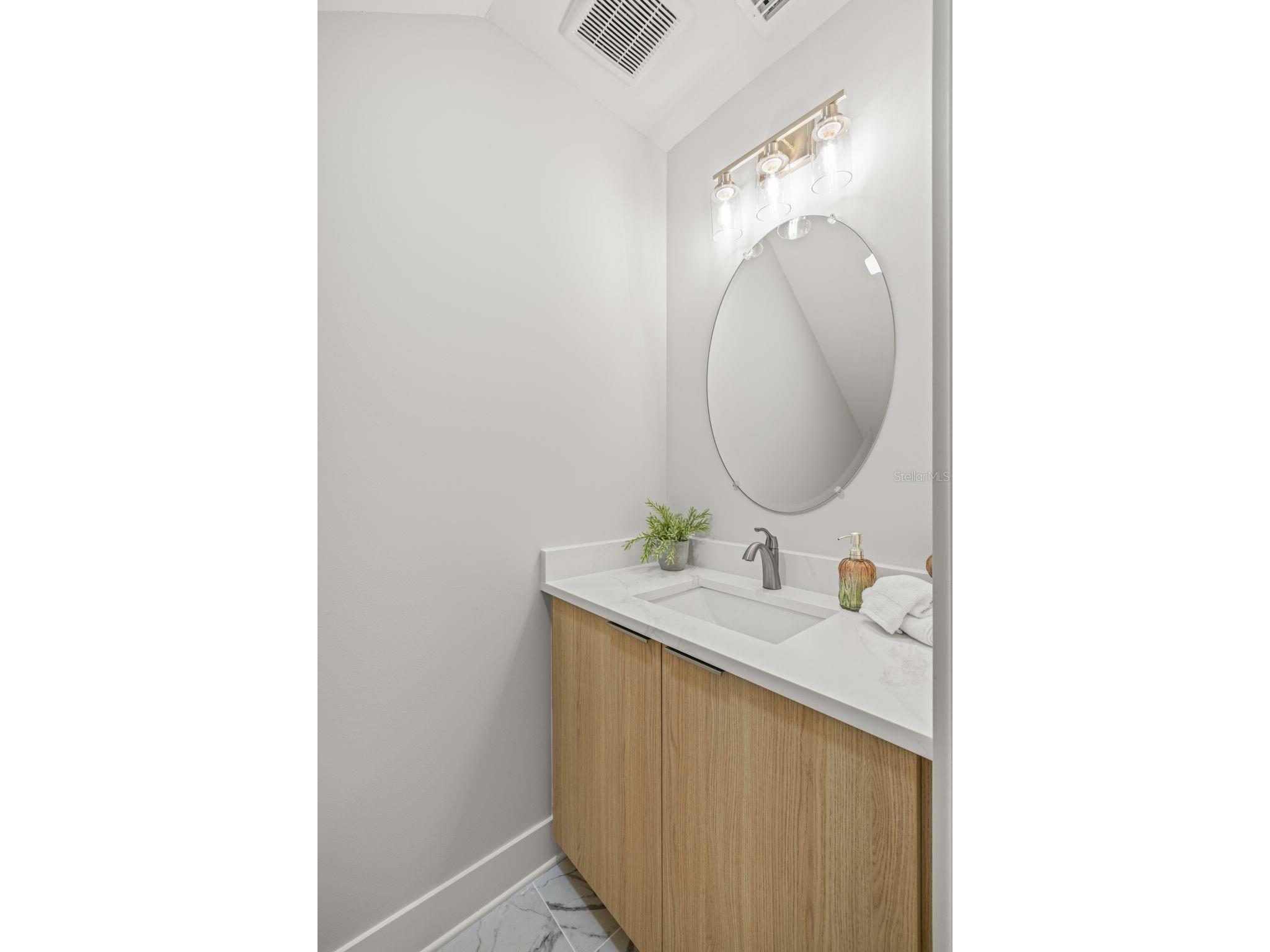 3211 W Ballast Point Boulevard Tampa FL 33611 TB8450249 image20